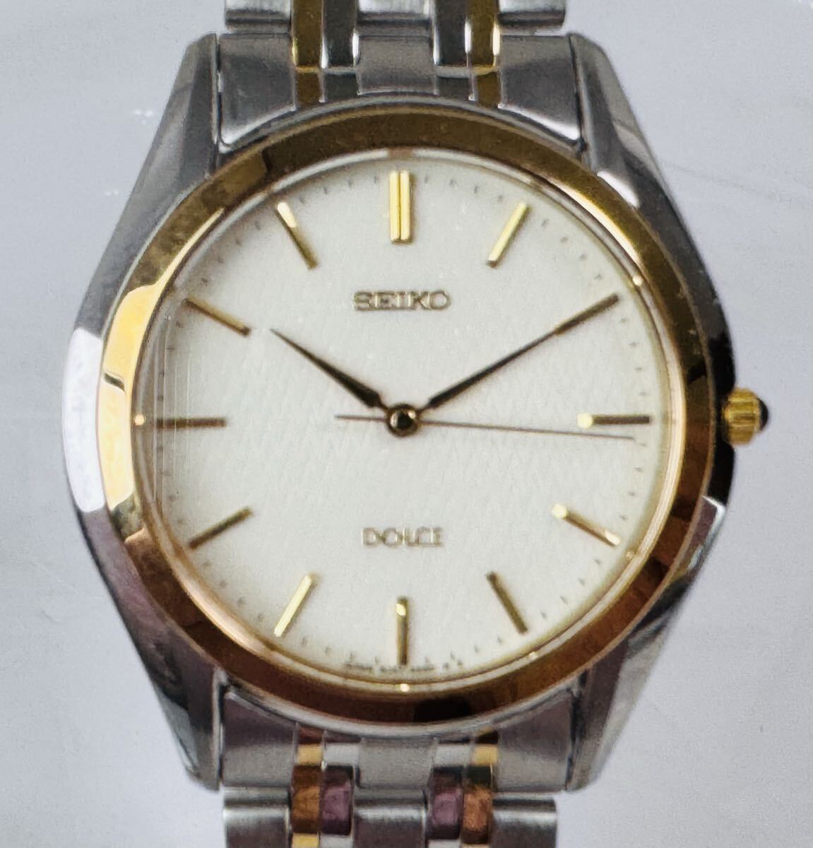 Ф 304402 / SEIKO セイコー DOLCE クォーツ 8J41-6160 腕時計 箱 取説付き /616-41