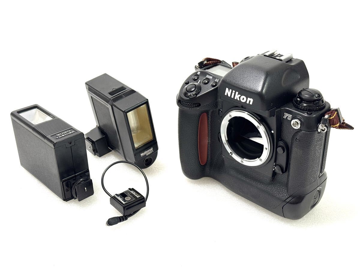 ▽304499 / Nikon ニコン F5 ボディ 一眼レフフィルムカメラ / 616-10