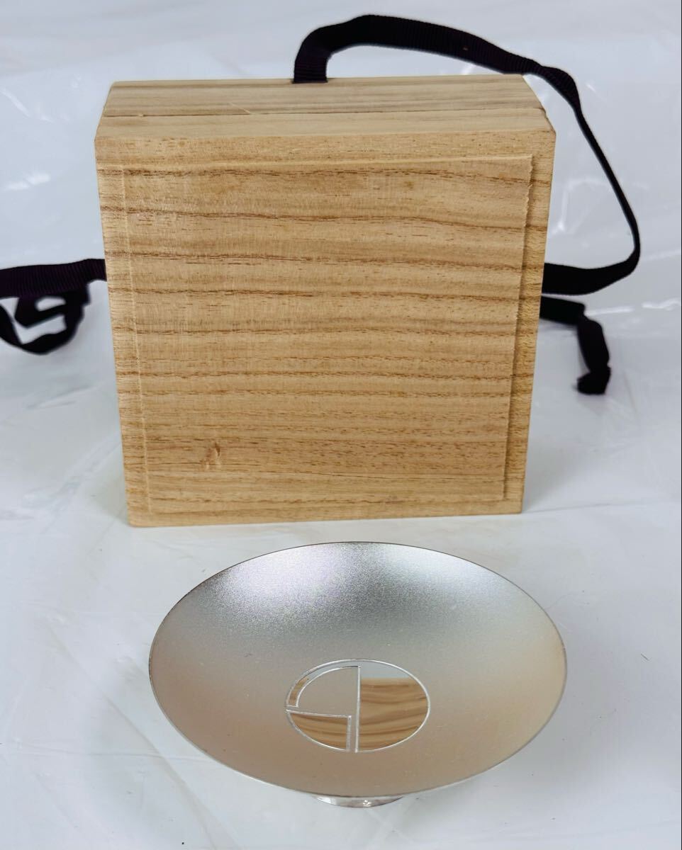 ◎ 304409 /純銀製 銀杯 重量 約 60.8ｇ共箱付き/617-66