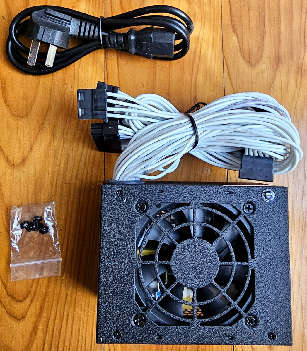 [1000円スタート] 未使用 CSN650M 650W SFX電源 80+ Gold ゴールド 