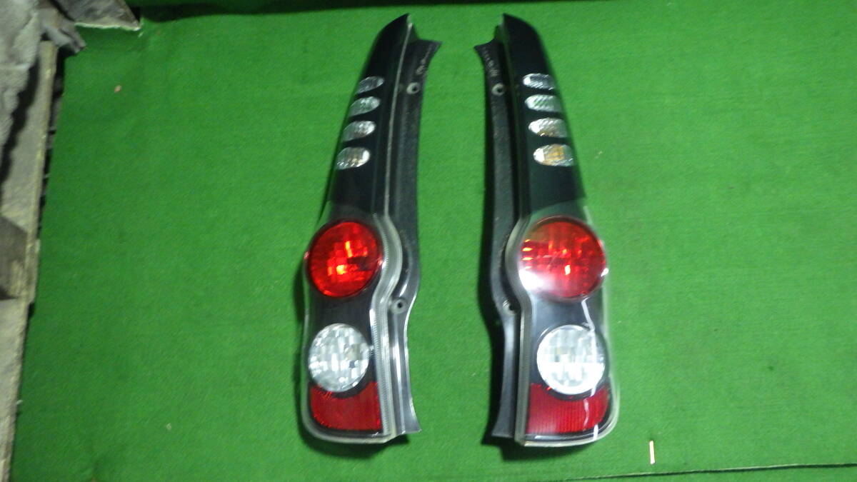 売り切り DBA-L285S ミラ カスタム L275S D049 テールランプ 左右 08-06-17-706 B2-R5-1A スリーアール長野