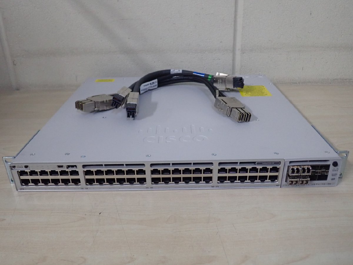 Cisco Catalyst C9300-48T C9300-NM-8X SFP-10G-SR×4 電源2基 初期化済（@2206）