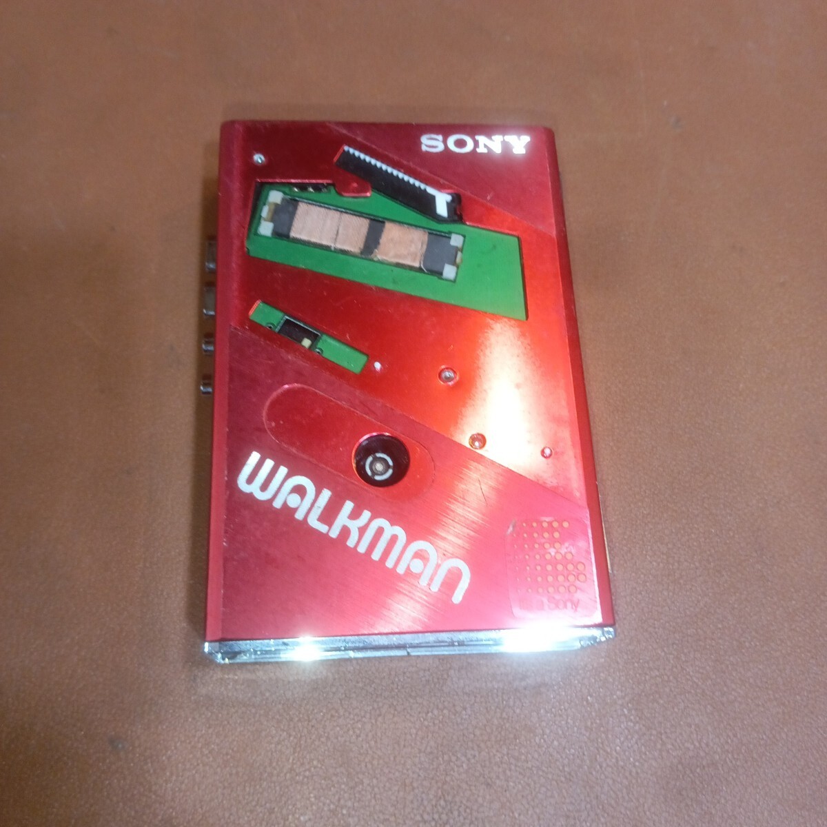 SONY ソニー WALKMAN TV FM AM ステレオ カセットプレーヤー WM-F101 ウォークマン レッド