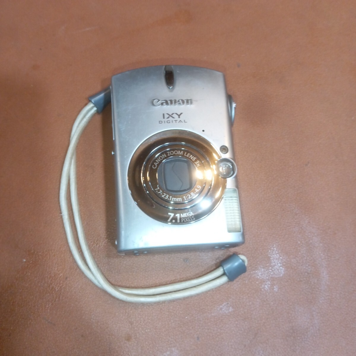 CANON IXY DIGITAL600 PC1114 コンパクトデジタルカメラ コンデジ シルバー