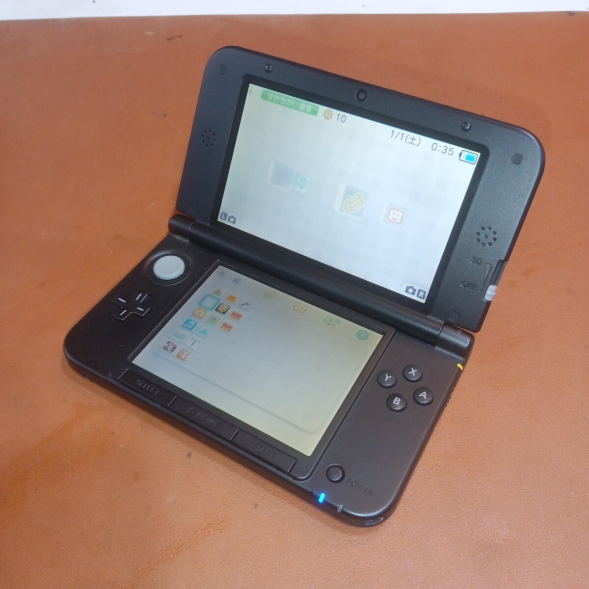 ニンテンドー3DSLL