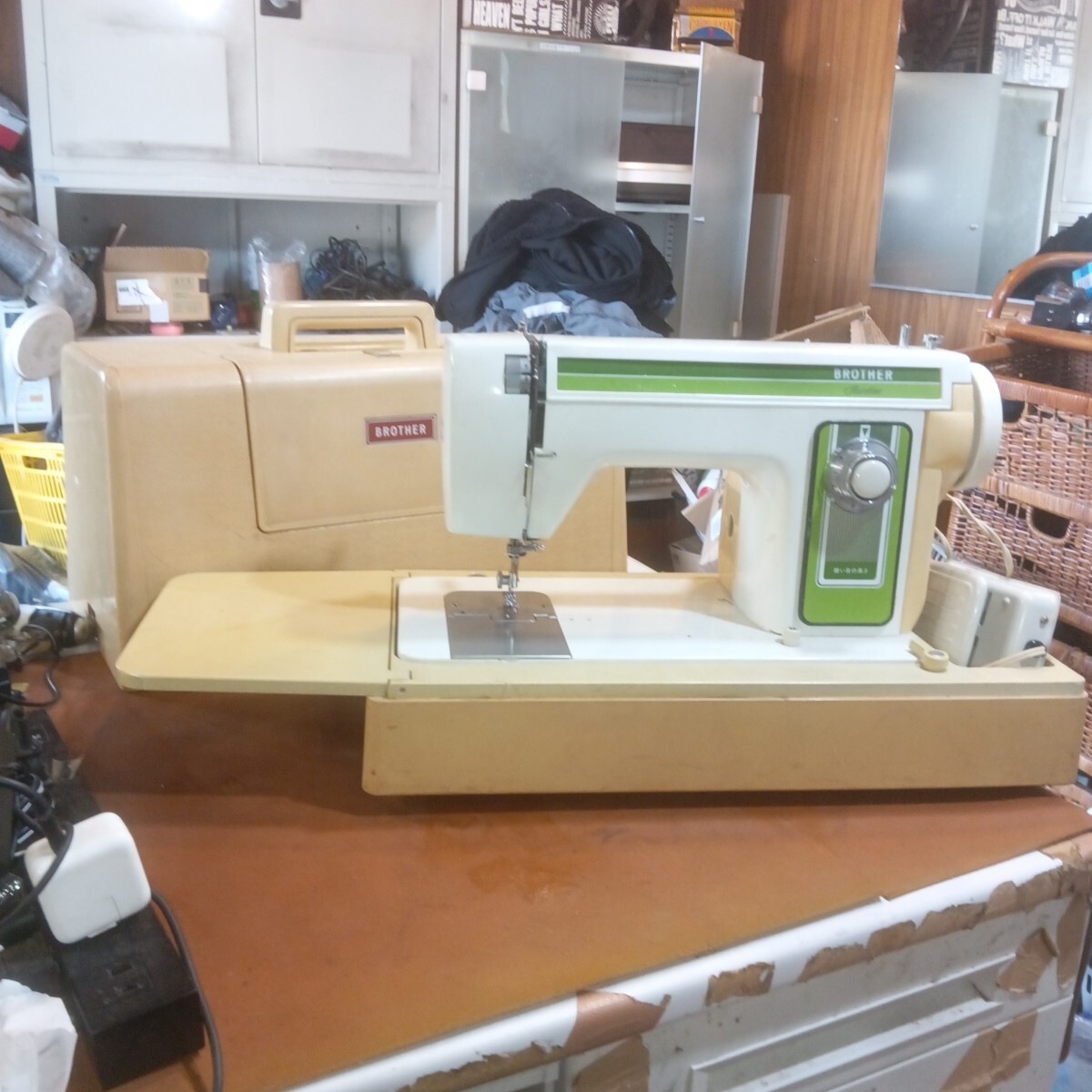 BROTHER ブラザー HL2-B266 Fairline フェアライン ミシン ハンドクラフト 手芸 手工芸 ケース フットペダル付属 通電確認済み