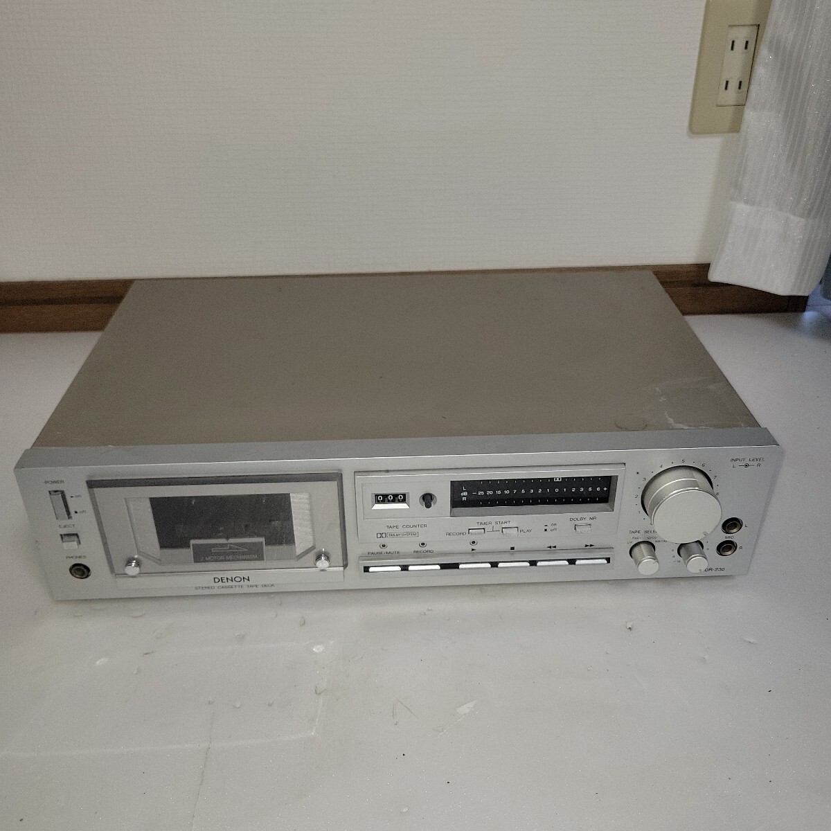 DENON DR-230 カセットデッキ　通電確認のみ、ジャンク扱い
