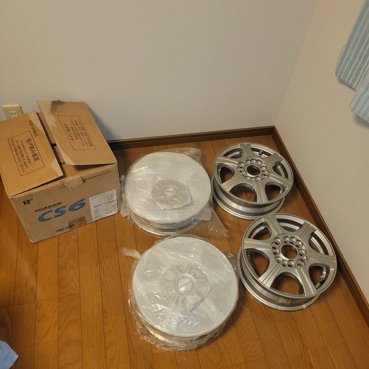 WAREN CS6 13インチマルチホイール 未使用タイヤホイール4本セット　キャップ2個無し