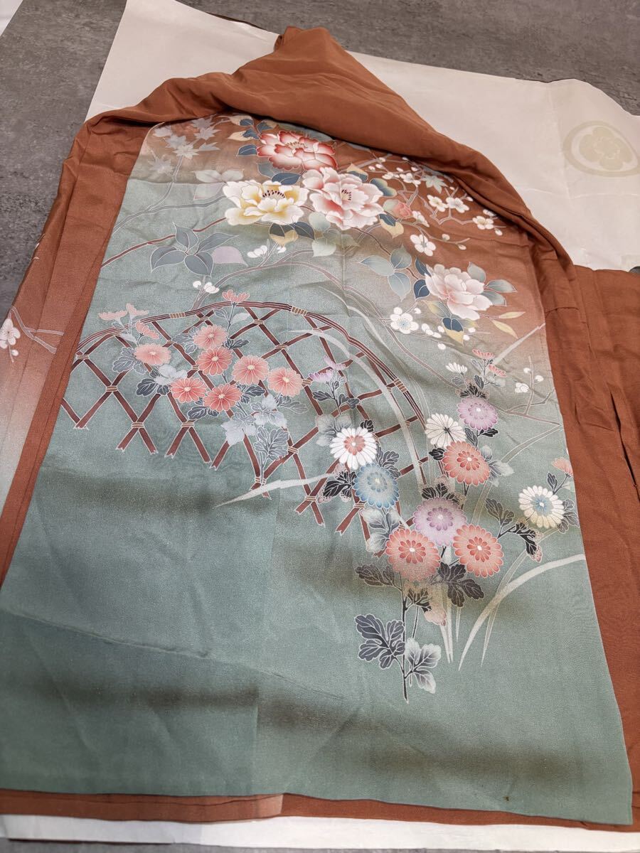 訪問着　正絹　単衣　暈　花　華　草葉　茶色地　着物　和服　和装　リメイク　染め替え　ハンドメイド　生地　衣装　百貨店　高級