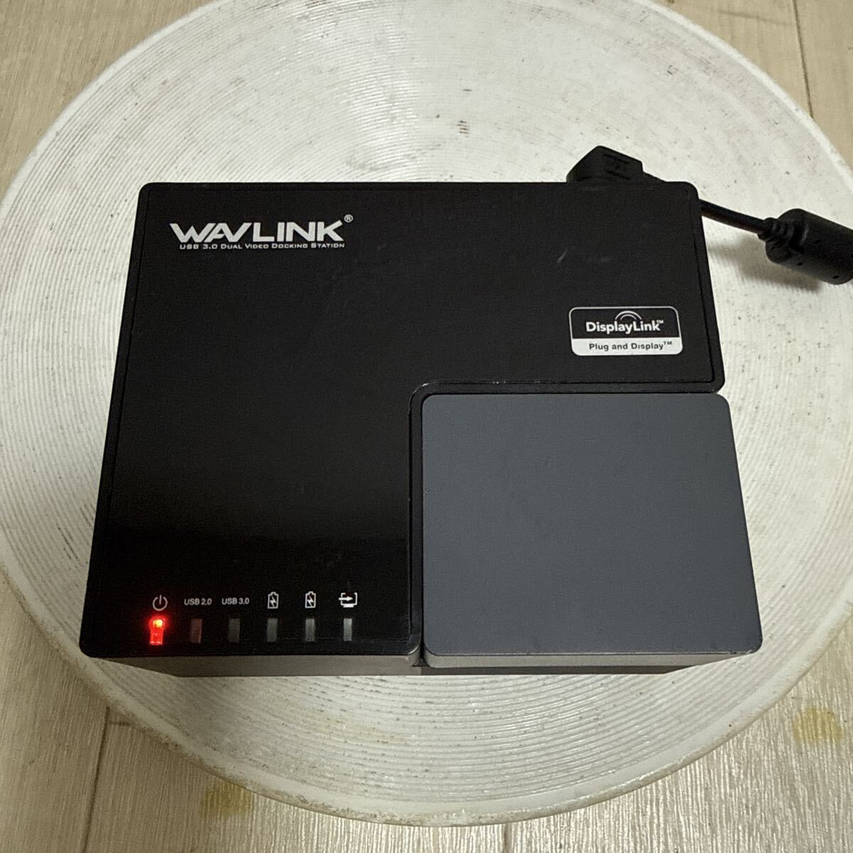 WAVLINK ドッキングステーション通電確認のみ