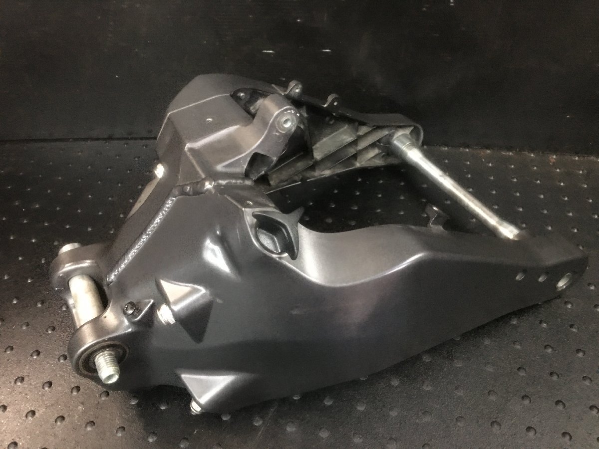 Buell ビューエル XB12Ss　スイングアーム オイルタンク シャフト　 (検索 JX03 Lightning LONG XB9S XB9R XB12R XB12Scg 実動車両より♪