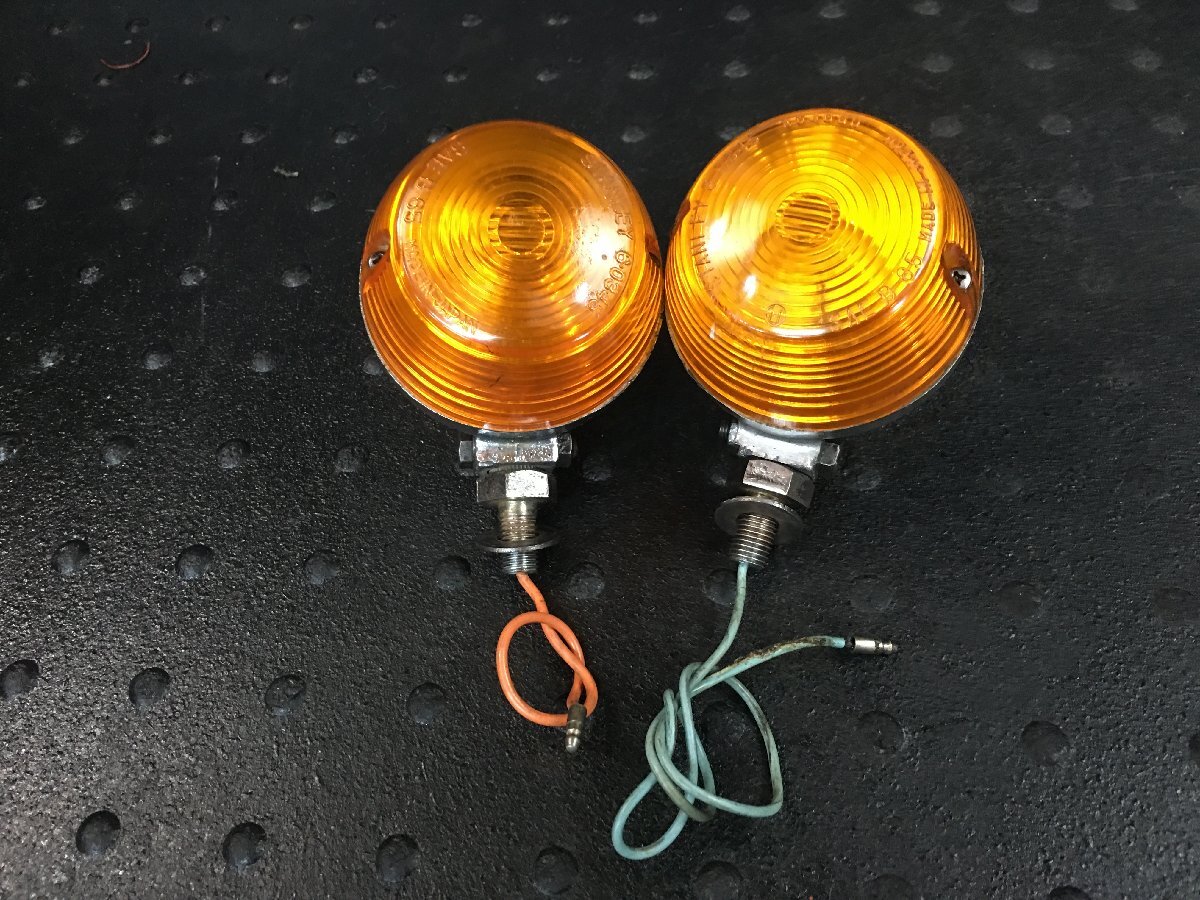 HONDA CBM72　実動フロントウインカー　割れなし♪ （検索 ドリーム CP77E 305㏄ CB72 CB77 CL72 CL300 CB250 絶版 スーパースポーツ Type1