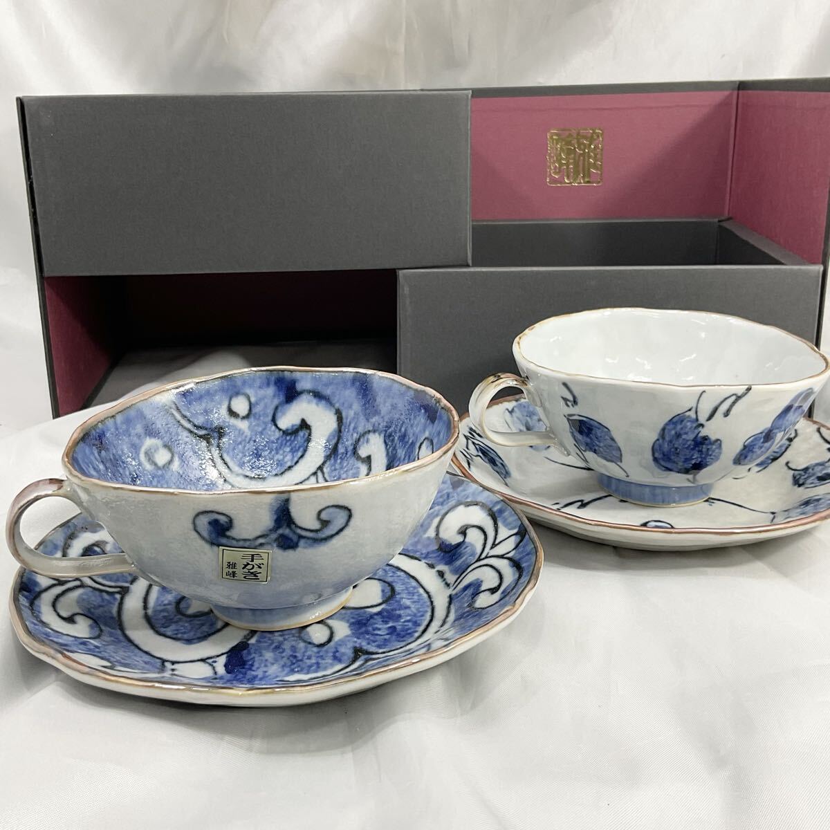 【未使用】雅峰 手描き 古窯染 カップ&ソーサー 2客セット ペアセット 陶器(C625)