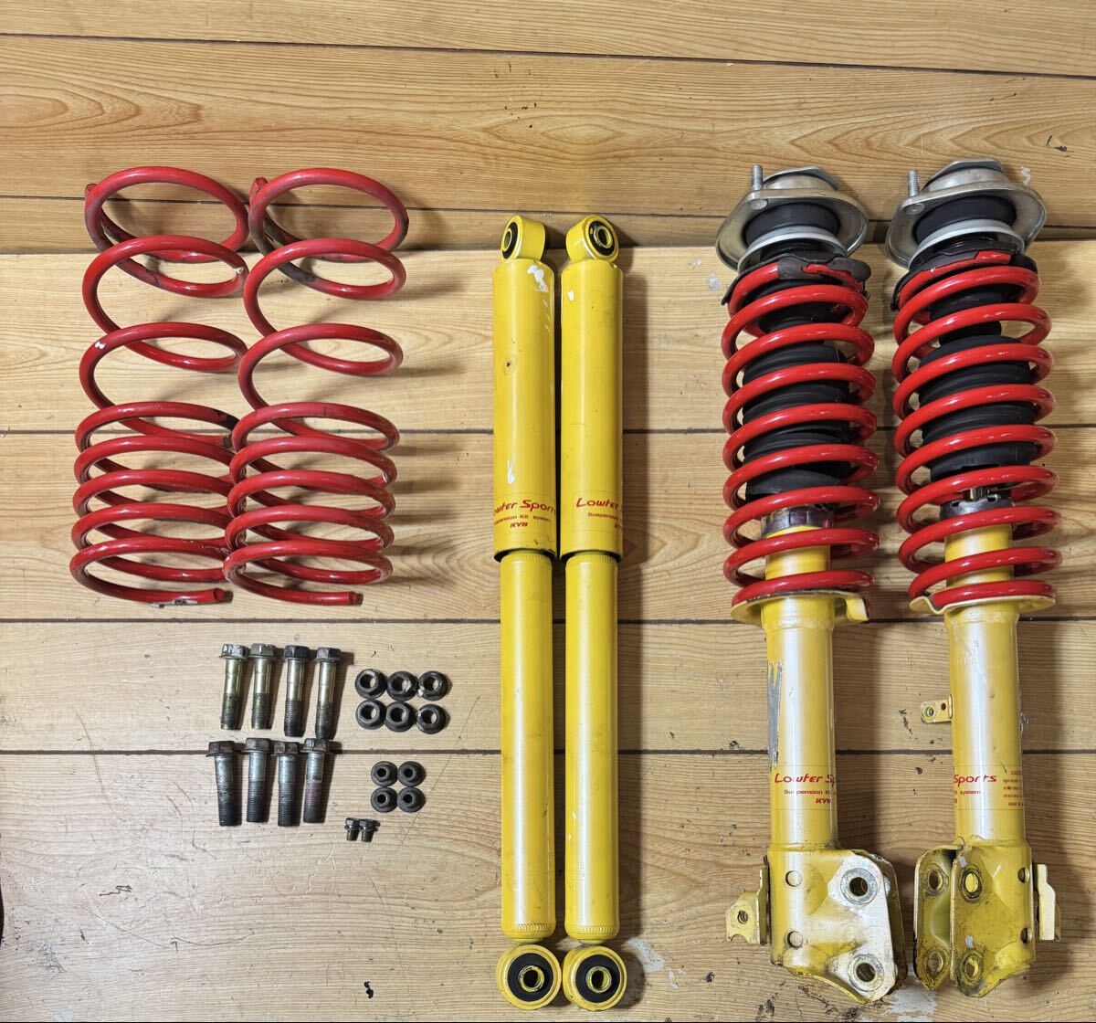 ダイハツ ミライース LA300S サスペンション LOWFER SPORTS KYB Suspension KIT system ( オイル漏れなし ) 中古品