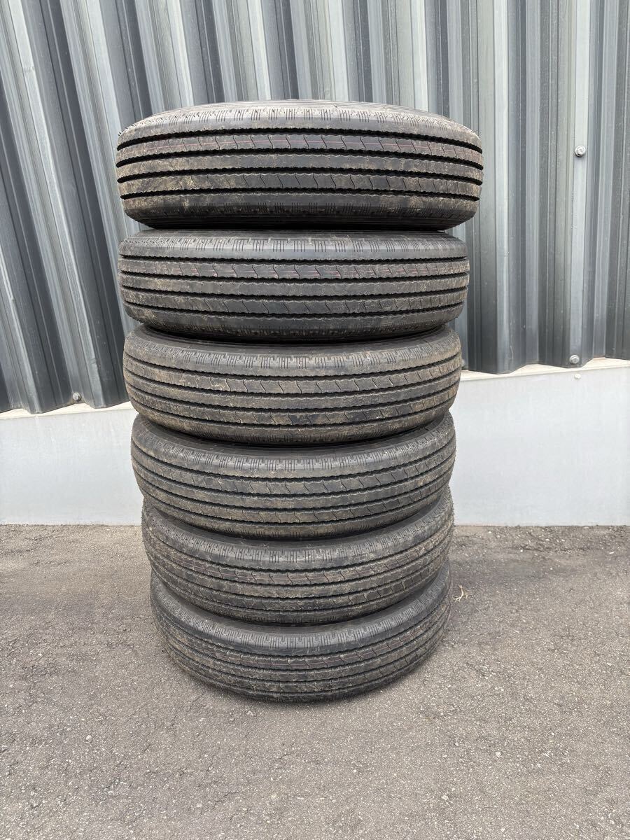 YOKOHAMA ヨコハマSUPER STEEL RY108ASpec-2 195/85R15 113/111L LTトラック用タイヤ 6本セット　新車外し