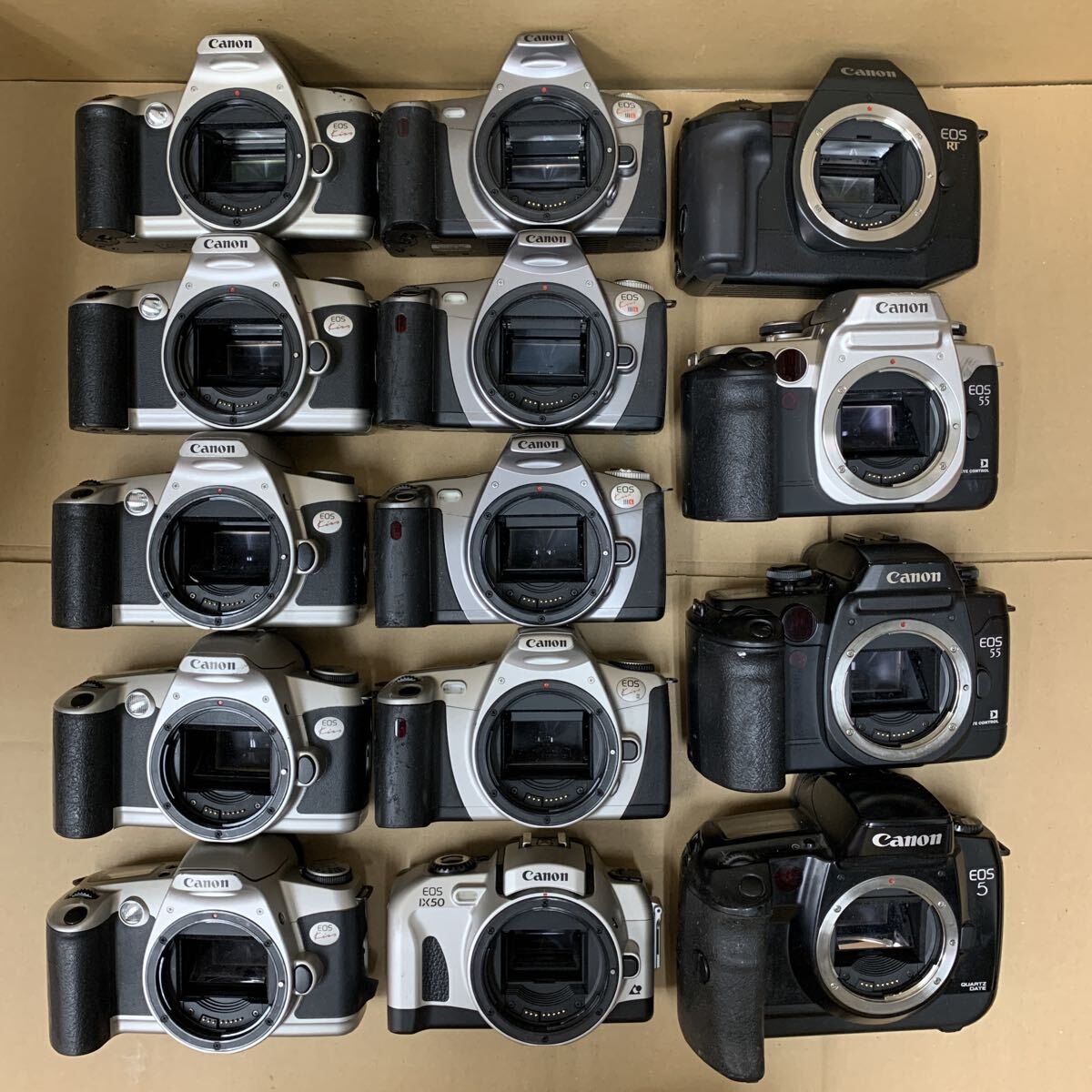 まとめて Canon EOS5 EOS55 EOSRT Kiss KissⅢ KissⅢL IX50 キヤノン 一眼レフカメラ フィルムカメラ ボディ 未確認 SET 172