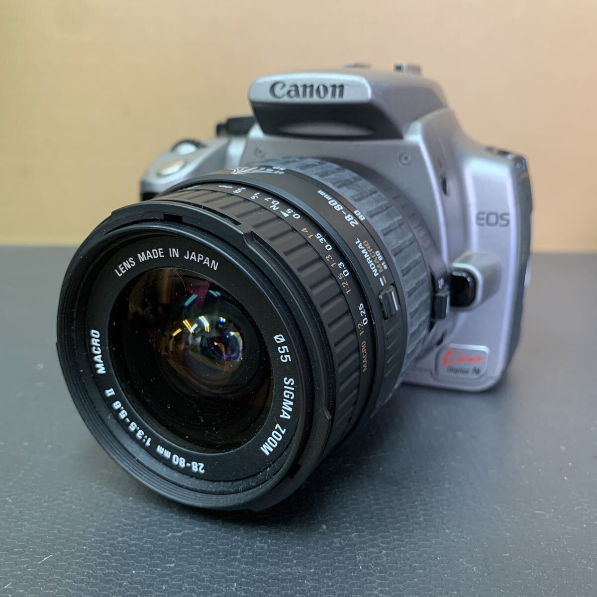 Canon EOS Kiss Digital N キヤノン デジタル一眼レフカメラ 未確認 247