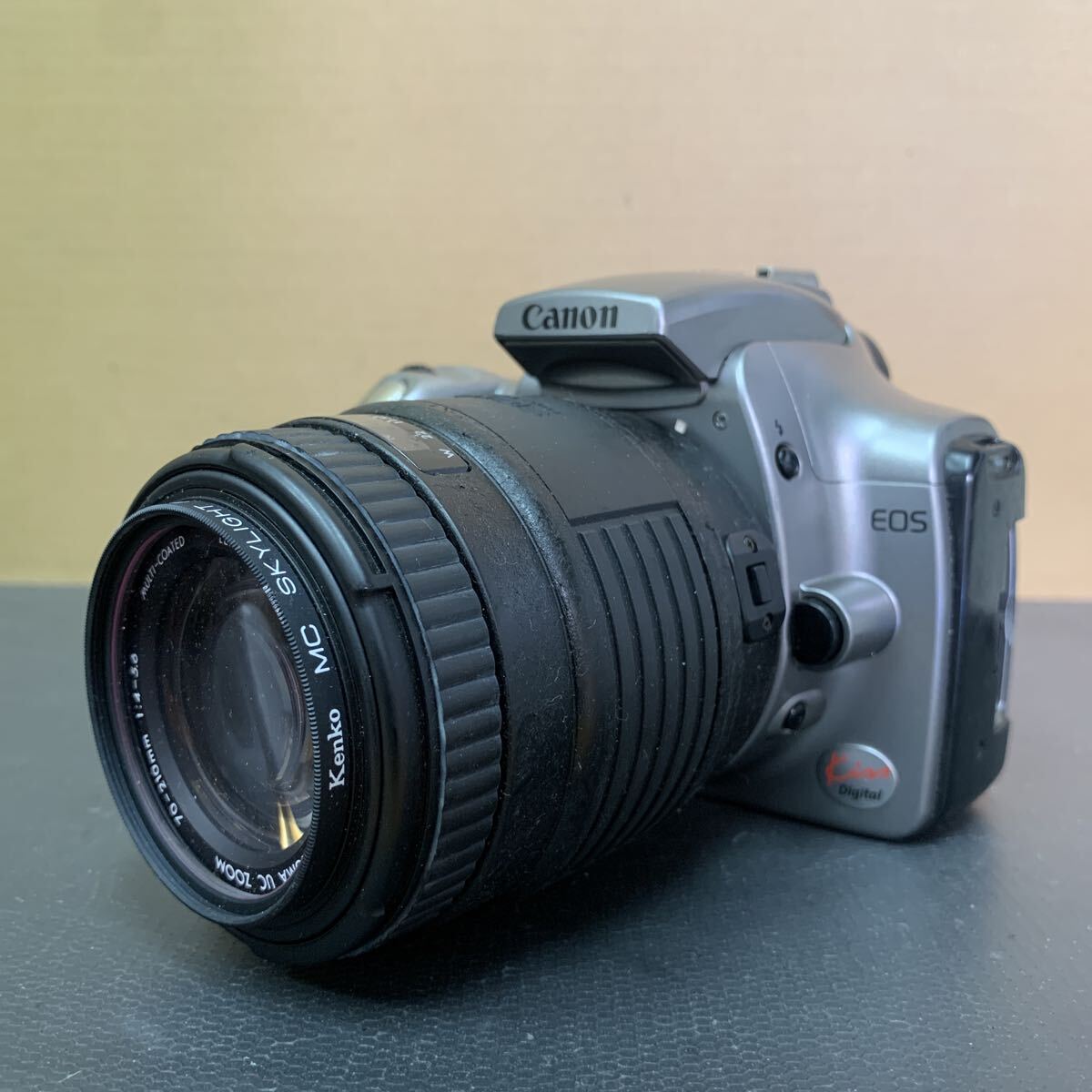Canon EOS Kiss Digital キヤノン デジタル一眼レフカメラ 未確認 268