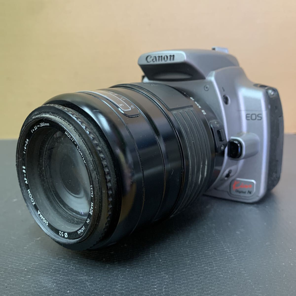 Canon EOS Kiss Digital N キヤノン デジタル一眼レフカメラ 未確認 276