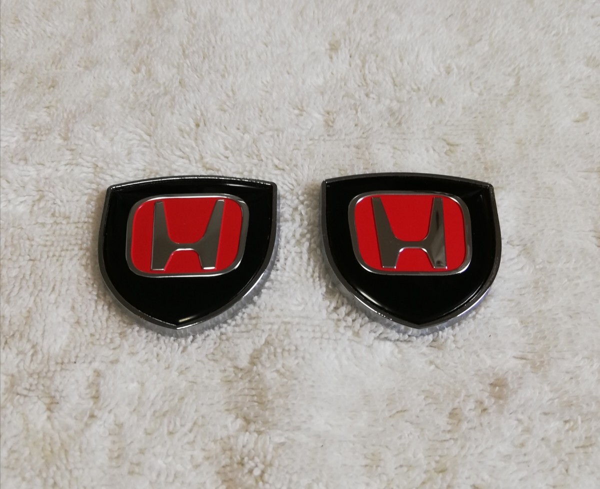 ★ホンダ 赤バッチ エンブレム ★検） シビック FL5 FK8 FD2 EK9 EP3 DC5 DC2 N-ONE N-WGN AP1 無限 modulo タイプR VEZEL N-BOX JDM USDM