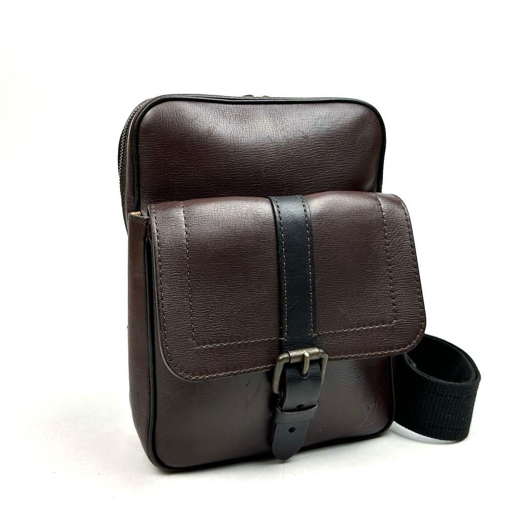 【美品】LOUIS VUITTON ルイヴィトン ユタ イロクワ M92534 ショルダーバッグ ポシェット LV ゴールド金具 男女兼用 ブラウン レザー 人気