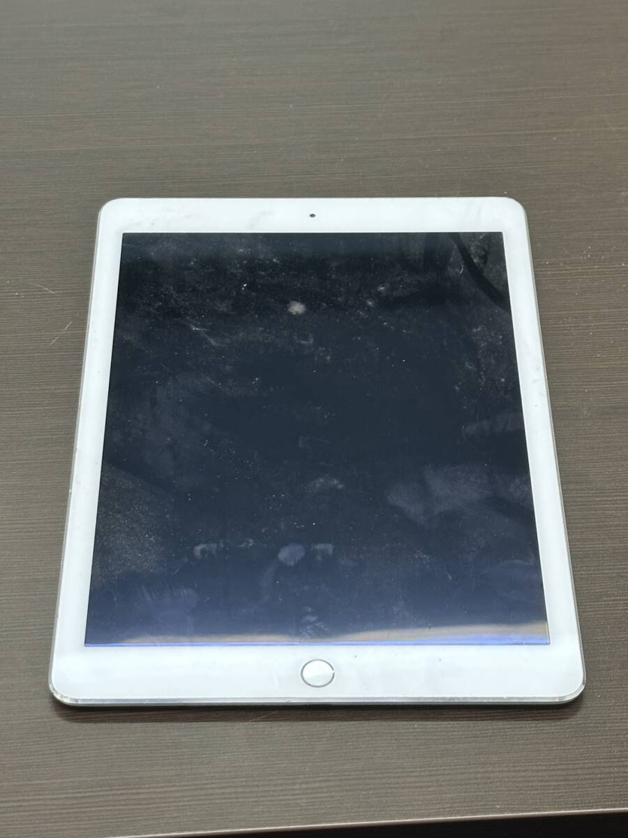 【J01-1739】A1567　Apple　iPad　通電未確認　iPad　Air2　1000円スタート！　電子機器　携帯　本体