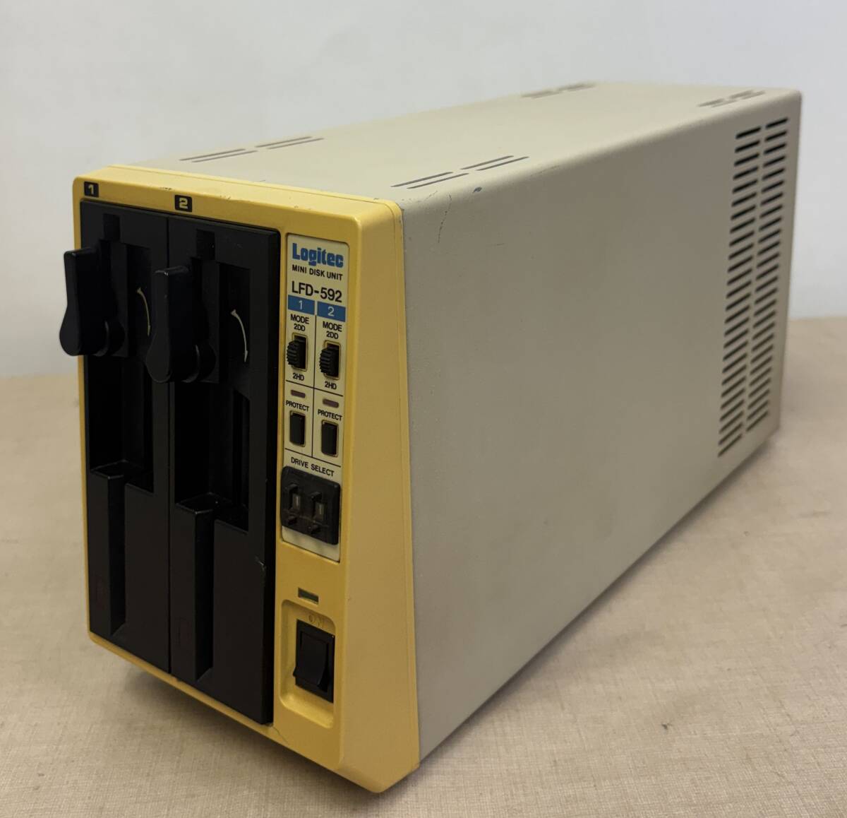 H61 通電確認のみ 現状品 本体のみ Logitec LFD-592N PC-98 希少！