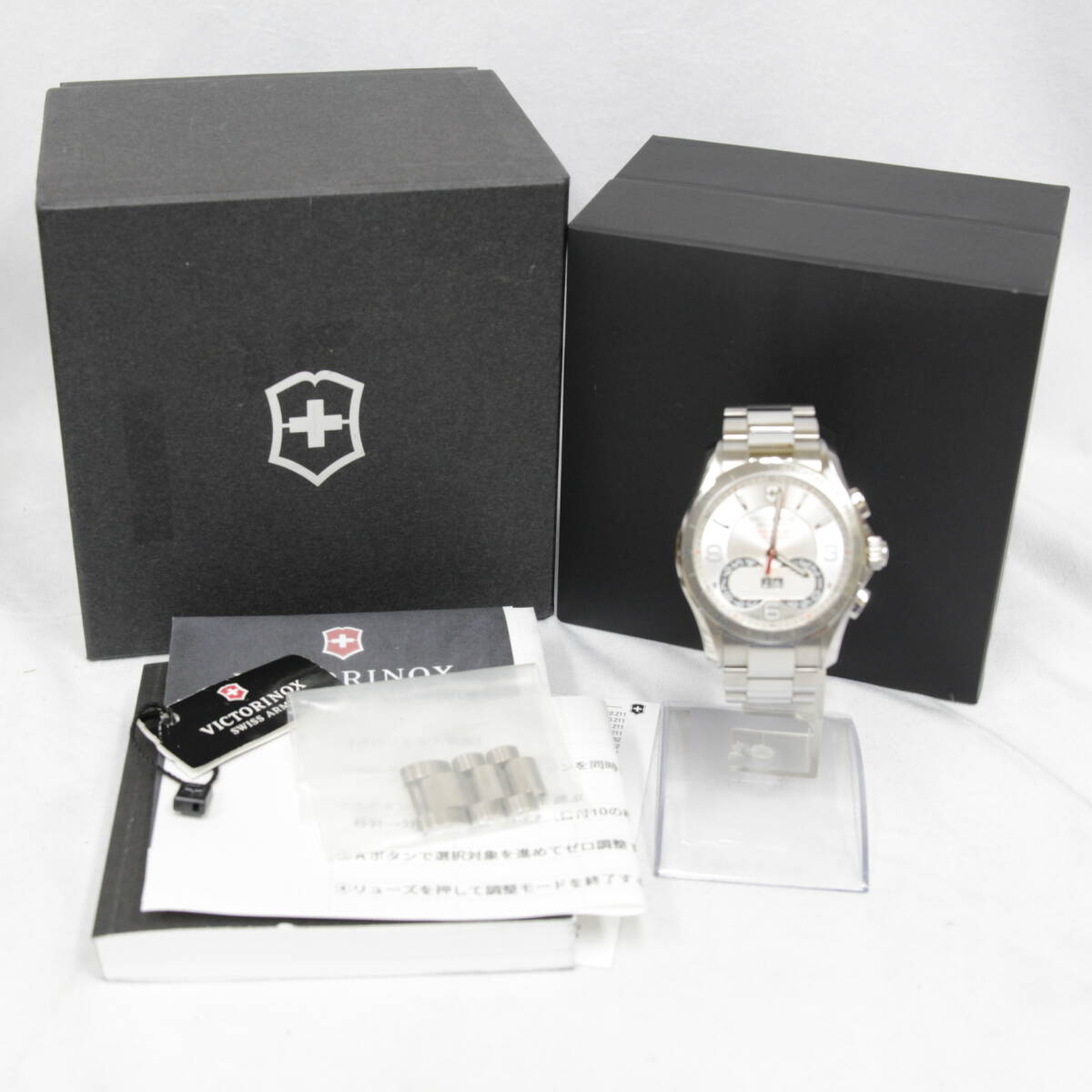1円～ 美品 VICTORINOX ビクトリノックス 241704 クラシック クロノグラフ クォーツ 腕時計 箱 ケース 稼働品 現状品 2511-K0301M(NT)
