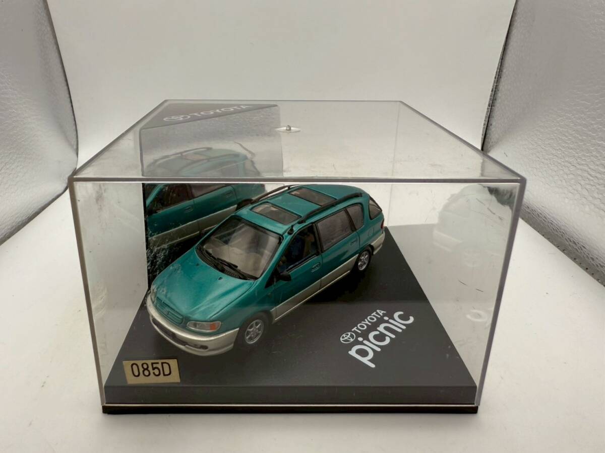 ★1円出品★TOYOTA picnic トヨタ ピクニック 1/43スケールミニカー 085D