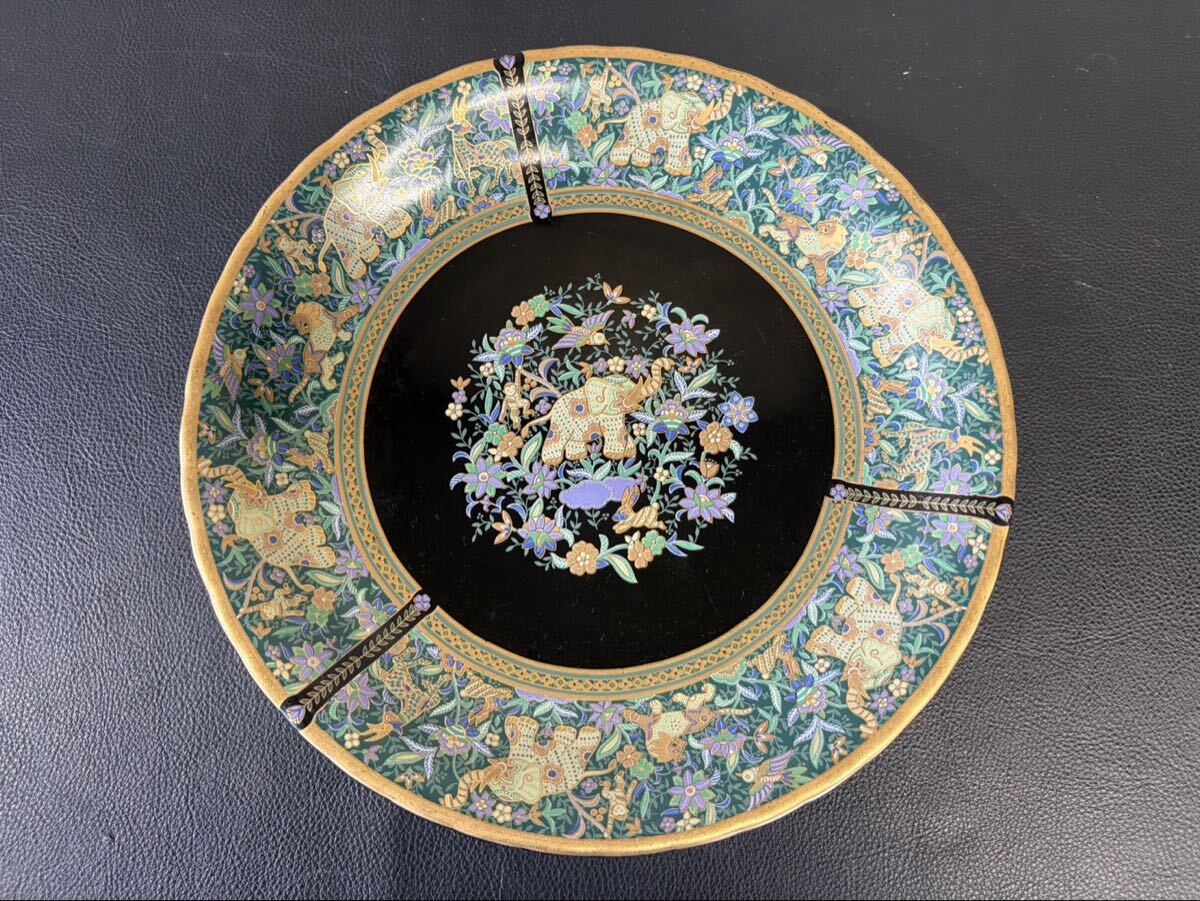 中古品☆Eclectique kaikai エクレクティック カイカイ 象更紗 三ツ脚付 大皿 27cm 飾り皿 金彩 セラミック藍 多治見焼 美濃焼