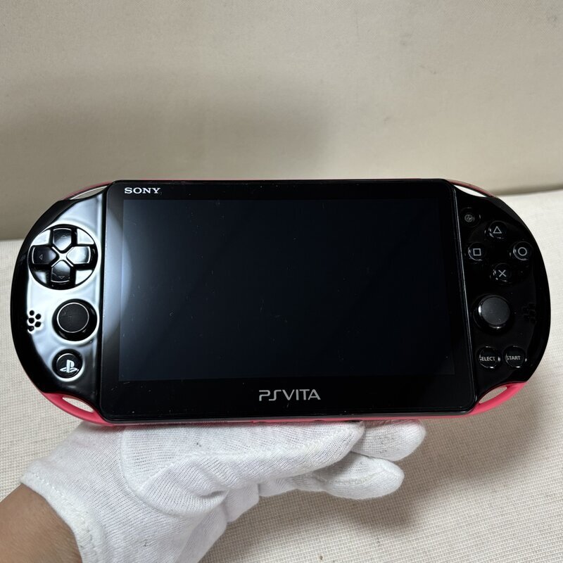 美品 通電確認済み SONY ソニー PS Vita ビータ PCH-2000 ピンク ブラック Wi-Fiモデル 初期化済み メモリーカード付 IW607AD01SNY