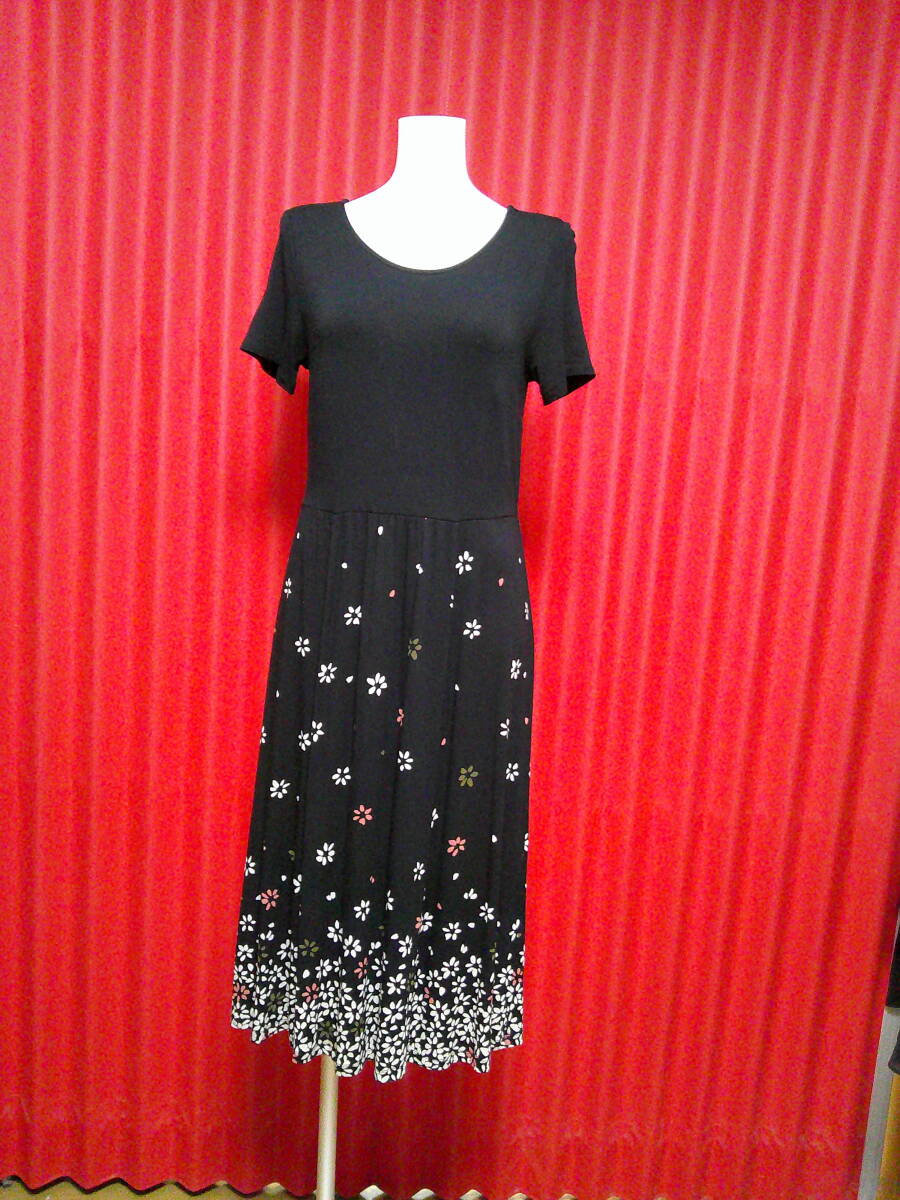 48　★♪ローラアシュレイ LAURA ASHLEY♪　大人可愛いロングワンピース