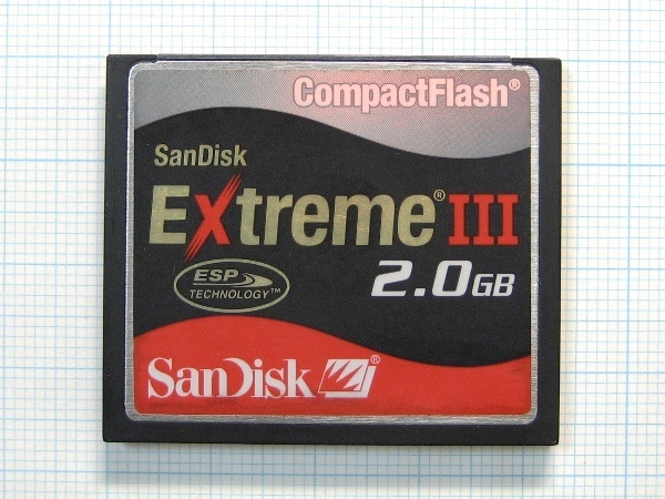 ★SanDisk コンパクトフラッシュ ２ＧＢ 中古 ★送料８５円・１８５円