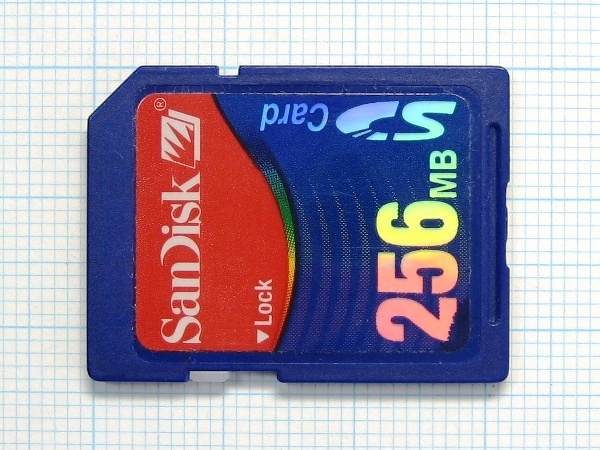 ★SanDisk ＳＤメモリーカード ２５６ＭＢ 中古★送料８５円・１８５円
