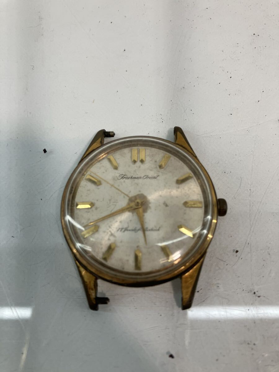 不動品 ORIENT オリエント フレッシュマンオリエント 手巻き 三針 アナログ ゴールド ヴィンテージ 腕時計 19石 ベルト欠品 ジャンク 