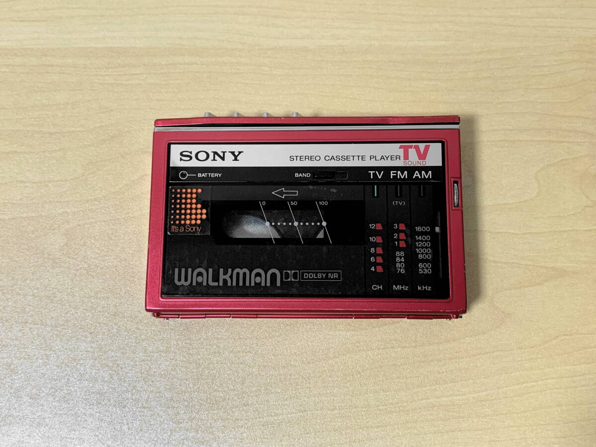 SONY ソニー カセットウォークマン WM-F30 ステレオカセットプレーヤー レアカラー レッド 動作未確認 ジャンク #02988