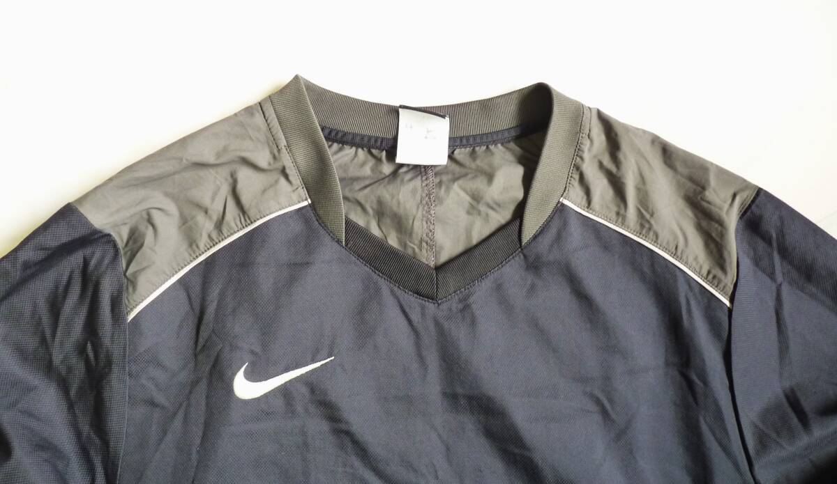 「NIKE ウィンドブレーカー」USED