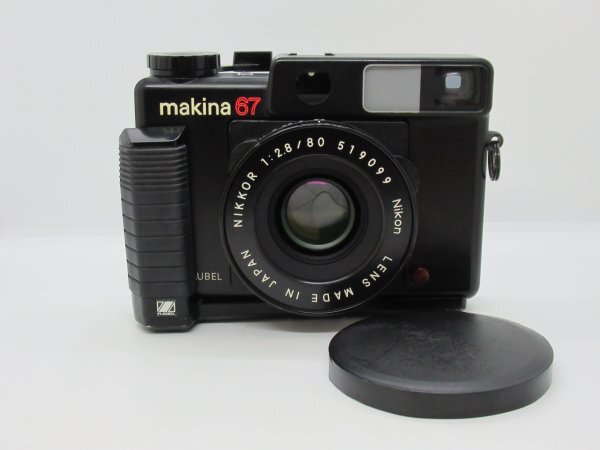 PLAUBEL プラウベル makina 67 マキナ67 NIKKOR 80mm F2.8 中判カメラ ハンドグリップ付き