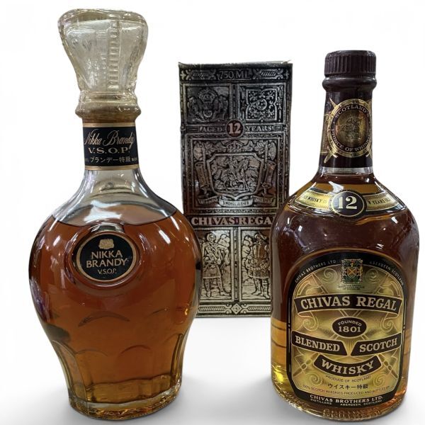 [80/B6-52/260423/12167/1407/TS400]【千葉県内限定発送】 酒２点まとめ CHIVAS REGAL ウイスキー ・ NIKKA ブランデー VSOP