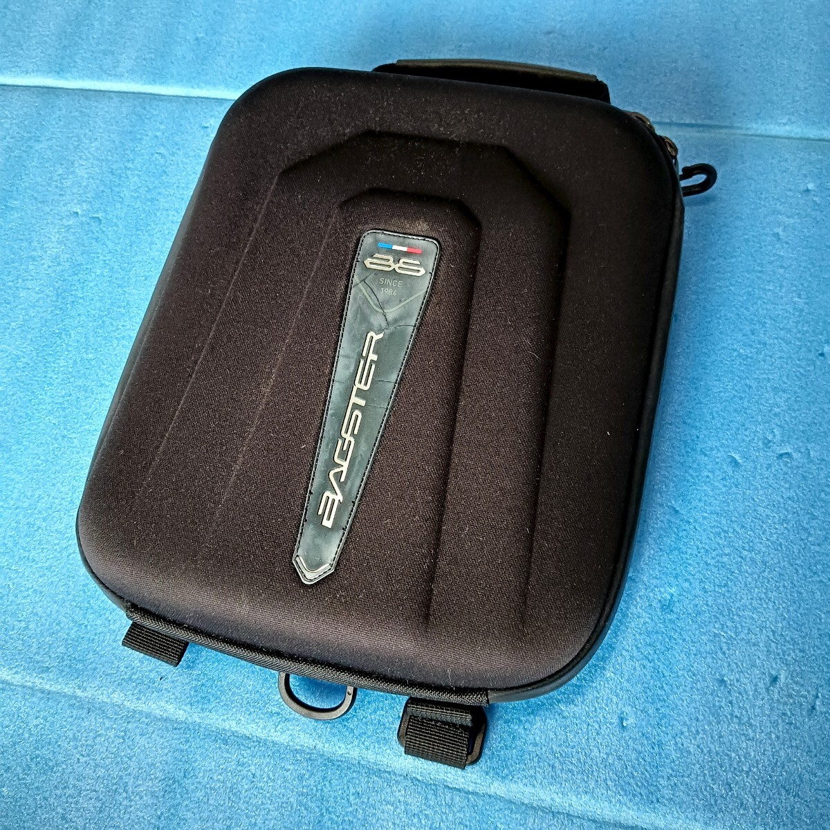 BAGSTERバグスター セミハードケース 小物入れ ガジェットケース バッグ ポーチ 黒 スマホ ケーブル イヤホン バッテリー デッドストック品