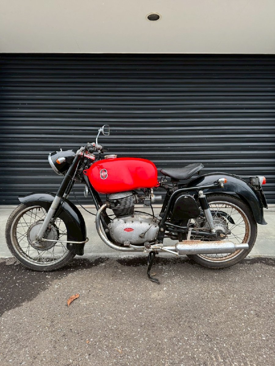 GILERA B300 エンジン始動確認済 書類あり ビンテージバイク レストアベース