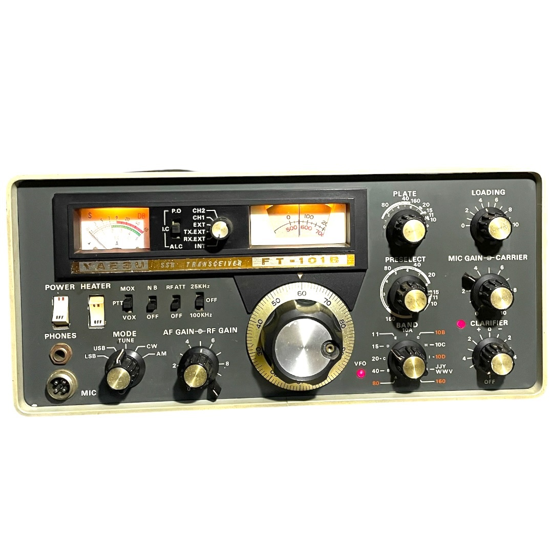 YAESU FT-101B トランシーバー 八重洲無線 通電確認済　ジャンク