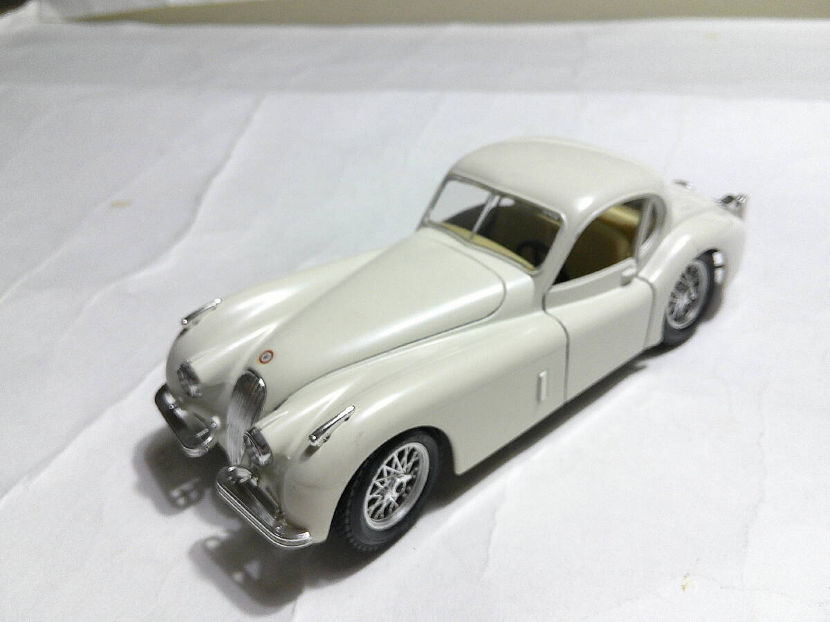 ブラーゴ 1/24 ジャガーＸＫ１２０(1948)（箱無し・中古品）送料660円