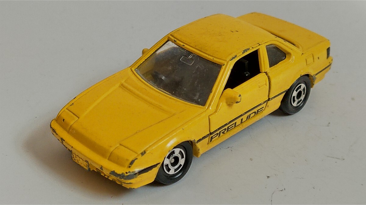 日本製トミカ プレリュード カーキャリアセット