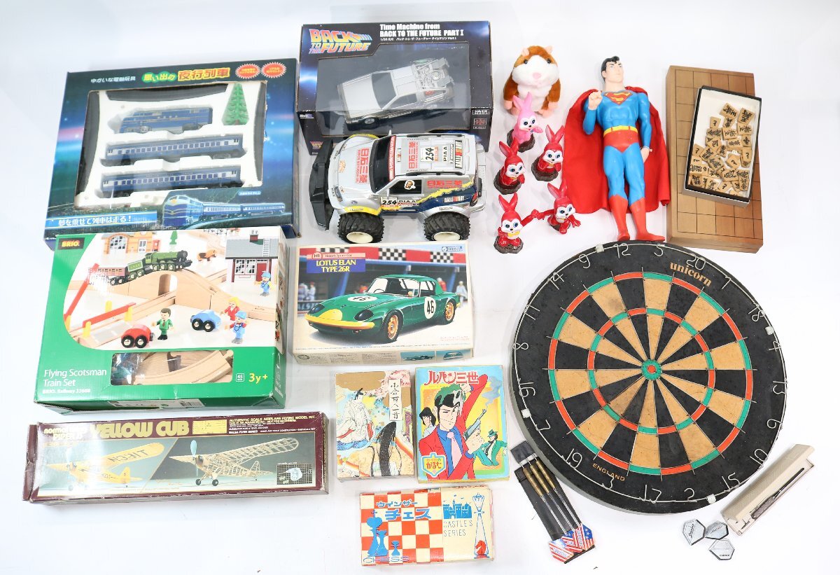 【大量まとめ】BACK TO THE FUTURE タイムマシン スーパーマン ソフビ ダーツ 将棋 等含 おもちゃ 玩具 動作未確認 5975-HM②