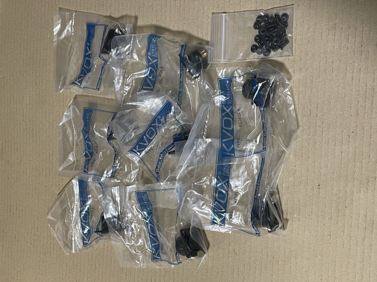 キャノンコネクター3pin メス レセプタクル 未使用 8個セット XLR ノイトリックDシリーズ互換 KVOX KC-3FDLB