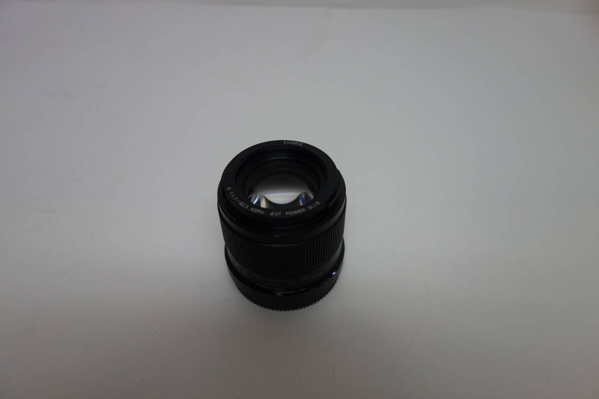 一眼 レンズ Panasonic H-HS043 LUMIX G 1:1.7-42.5 ASPH POWER O.I.S. 動作未確認 中古 ジャンク品 12 管理ZI-60