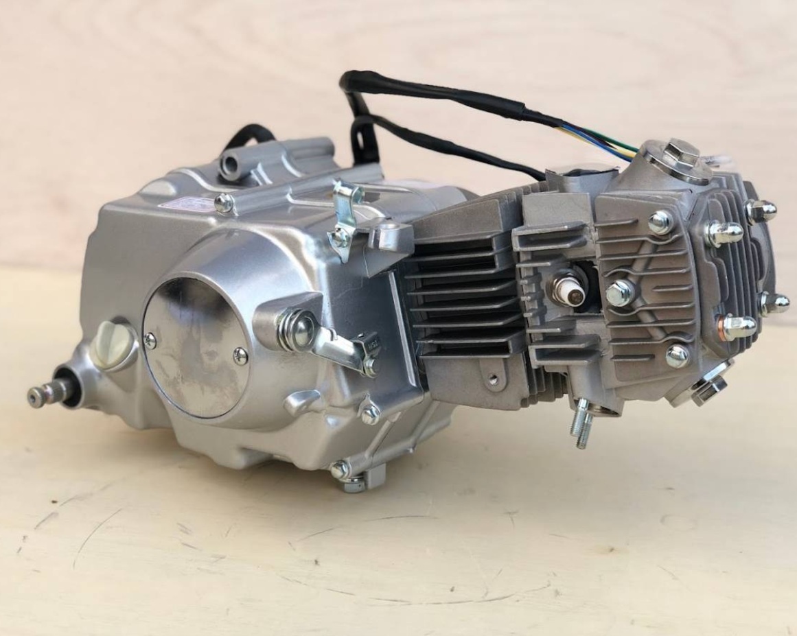新品　110CCマニュアルクラッチエンジン カブ モンキー ゴリラ DAX シャリー ATV 修理交換　12V キャブレター付属品　キック式