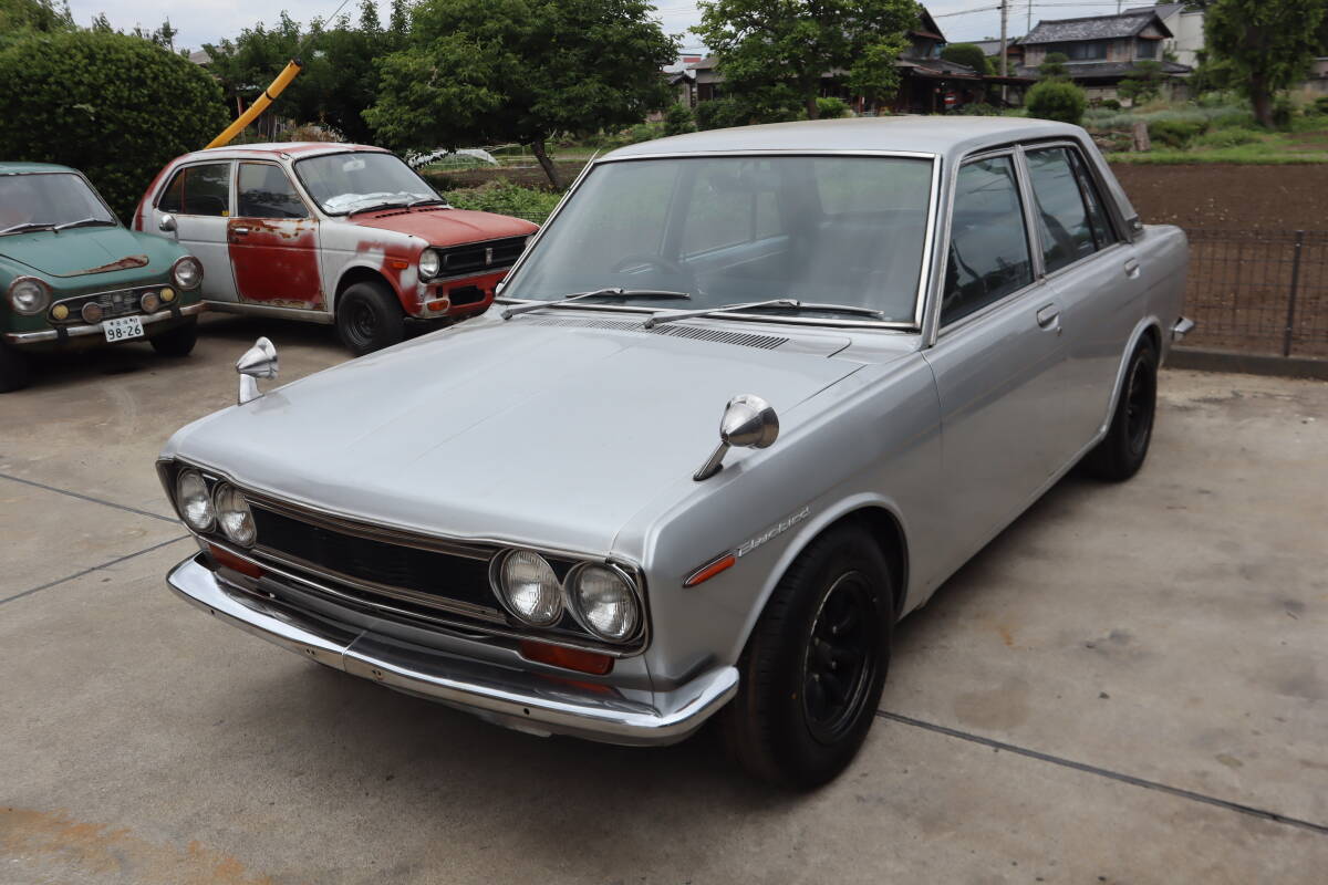 510ブルーバード1600　ソレックス　タコ足　マフラー　フロントディスクブレーキ　書付き実働ベース車