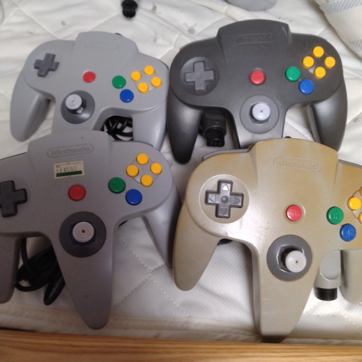 ニンテンドー64 コントローラー　まとめ売り